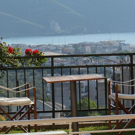 Τhe Sunny Apartments Игуменица Экстерьер фото